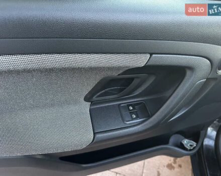 Черный Шкода Фабия, объемом двигателя 1.39 л и пробегом 222 тыс. км за 4750 $, фото 17 на Automoto.ua