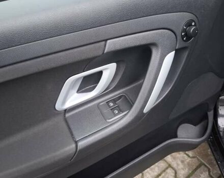 Черный Шкода Фабия, объемом двигателя 1.39 л и пробегом 227 тыс. км за 5499 $, фото 11 на Automoto.ua