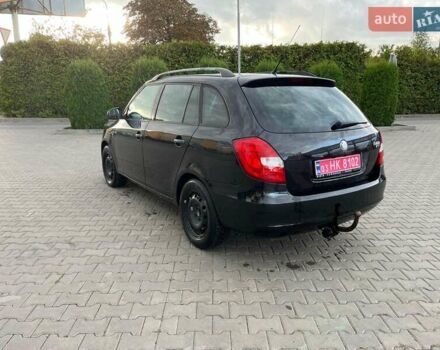 Черный Шкода Фабия, объемом двигателя 1.4 л и пробегом 280 тыс. км за 5100 $, фото 1 на Automoto.ua