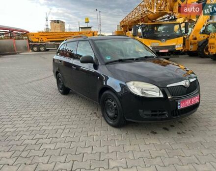 Черный Шкода Фабия, объемом двигателя 1.4 л и пробегом 280 тыс. км за 5100 $, фото 2 на Automoto.ua