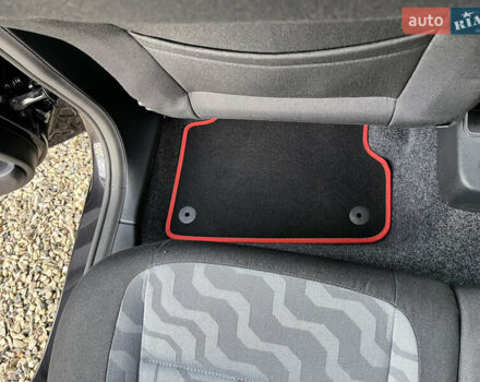 Шкода Фабия 2008 в Калуше на Automoto.ua Черный Шкода Фабия, объемом двигателя 1.6 л и пробегом 203 тыс. км за 5850 $, фото 63 на Automoto.ua