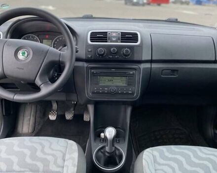 Чорний Шкода Фабія, об'ємом двигуна 1.4 л та пробігом 215 тис. км за 4950 $, фото 8 на Automoto.ua
