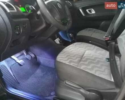 Чорний Шкода Фабія, об'ємом двигуна 1.2 л та пробігом 240 тис. км за 4850 $, фото 8 на Automoto.ua