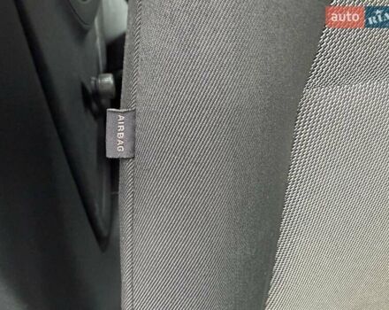 Черный Шкода Фабия, объемом двигателя 1.2 л и пробегом 225 тыс. км за 3250 $, фото 33 на Automoto.ua