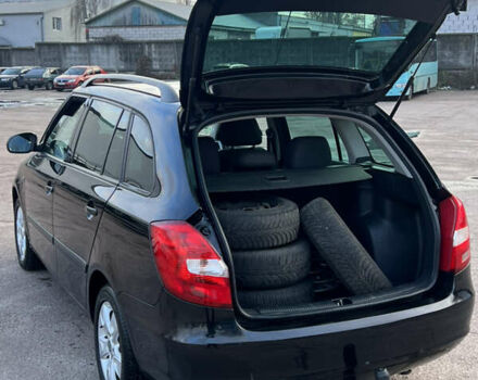 Черный Шкода Фабия, объемом двигателя 0 л и пробегом 202 тыс. км за 5200 $, фото 10 на Automoto.ua