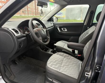 Черный Шкода Фабия, объемом двигателя 1.6 л и пробегом 195 тыс. км за 6500 $, фото 9 на Automoto.ua