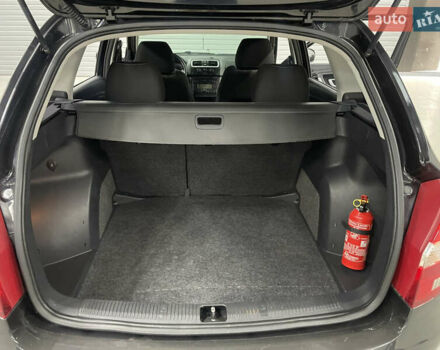 Чорний Шкода Фабія, об'ємом двигуна 1.6 л та пробігом 260 тис. км за 5950 $, фото 19 на Automoto.ua