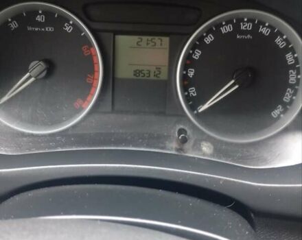 Черный Шкода Фабия, объемом двигателя 1.39 л и пробегом 186 тыс. км за 4750 $, фото 11 на Automoto.ua