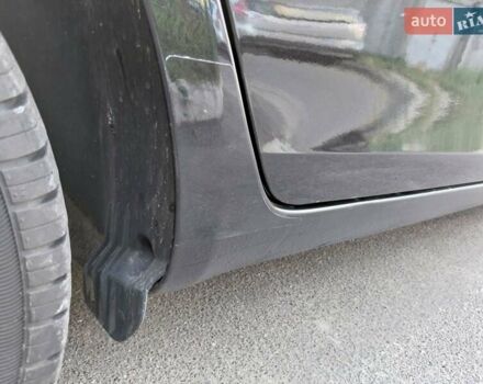 Черный Шкода Фабия, объемом двигателя 1.4 л и пробегом 233 тыс. км за 5300 $, фото 22 на Automoto.ua