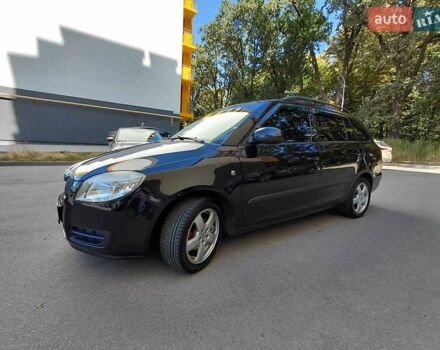 Черный Шкода Фабия, объемом двигателя 1.4 л и пробегом 233 тыс. км за 5300 $, фото 15 на Automoto.ua