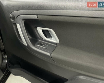 Чорний Шкода Фабія, об'ємом двигуна 1.6 л та пробігом 260 тис. км за 5950 $, фото 6 на Automoto.ua