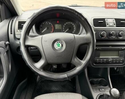 Черный Шкода Фабия, объемом двигателя 1.2 л и пробегом 225 тыс. км за 3250 $, фото 51 на Automoto.ua