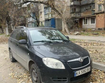 Черный Шкода Фабия, объемом двигателя 1.4 л и пробегом 200 тыс. км за 3600 $, фото 1 на Automoto.ua