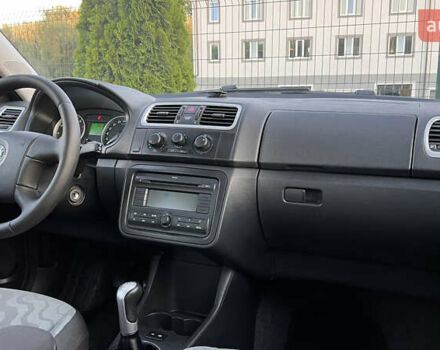 Черный Шкода Фабия, объемом двигателя 1.4 л и пробегом 195 тыс. км за 5850 $, фото 26 на Automoto.ua
