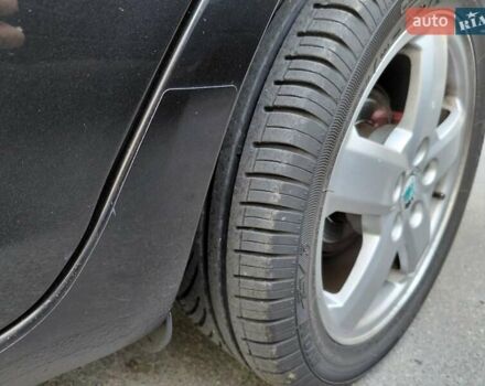 Черный Шкода Фабия, объемом двигателя 1.4 л и пробегом 233 тыс. км за 5300 $, фото 20 на Automoto.ua