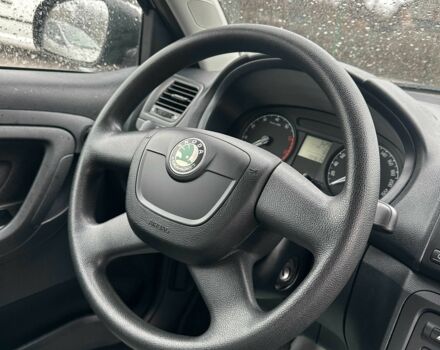 Чорний Шкода Фабія, об'ємом двигуна 1.2 л та пробігом 184 тис. км за 4600 $, фото 6 на Automoto.ua