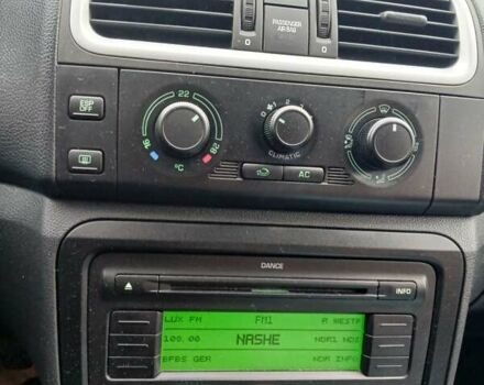 Черный Шкода Фабия, объемом двигателя 1.4 л и пробегом 194 тыс. км за 5500 $, фото 2 на Automoto.ua