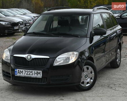 Черный Шкода Фабия, объемом двигателя 1.39 л и пробегом 205 тыс. км за 5499 $, фото 10 на Automoto.ua