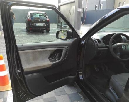 Чорний Шкода Фабія, об'ємом двигуна 1.39 л та пробігом 163 тис. км за 4600 $, фото 5 на Automoto.ua