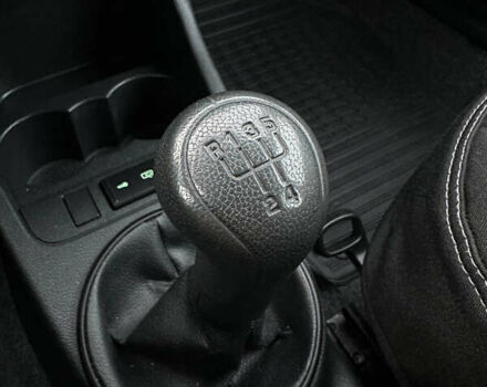 Черный Шкода Фабия, объемом двигателя 1.39 л и пробегом 172 тыс. км за 5999 $, фото 20 на Automoto.ua