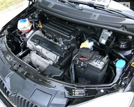 Чорний Шкода Фабія, об'ємом двигуна 1.39 л та пробігом 165 тис. км за 6400 $, фото 142 на Automoto.ua