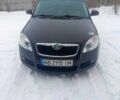 Черный Шкода Фабия, объемом двигателя 1.6 л и пробегом 200 тыс. км за 5600 $, фото 1 на Automoto.ua