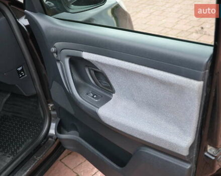 Черный Шкода Фабия, объемом двигателя 1.2 л и пробегом 190 тыс. км за 4700 $, фото 33 на Automoto.ua