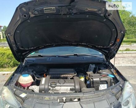 Черный Шкода Фабия, объемом двигателя 1.4 л и пробегом 142 тыс. км за 5450 $, фото 50 на Automoto.ua