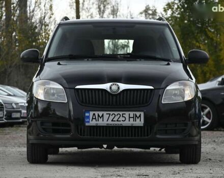 Черный Шкода Фабия, объемом двигателя 1.4 л и пробегом 205 тыс. км за 5600 $, фото 6 на Automoto.ua