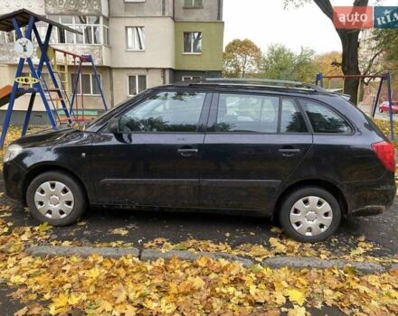 Шкода Фабия 2009 в Ровно на Automoto.ua Черный Шкода Фабия, объемом двигателя 1.4 л и пробегом 192 тыс. км за 4950 $, фото 5 на Automoto.ua