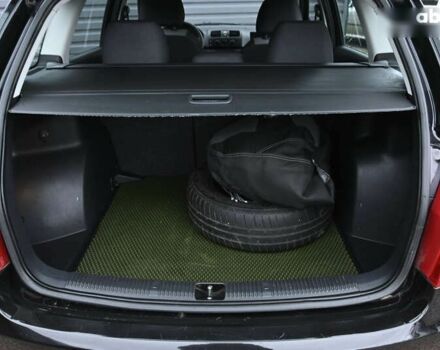 Черный Шкода Фабия, объемом двигателя 1.4 л и пробегом 205 тыс. км за 5600 $, фото 27 на Automoto.ua