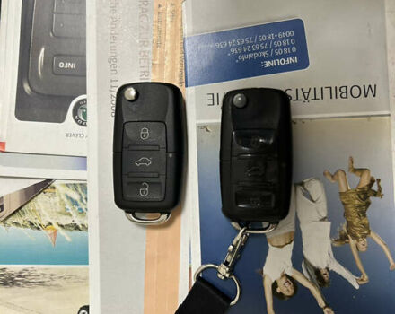 Черный Шкода Фабия, объемом двигателя 1.39 л и пробегом 202 тыс. км за 5750 $, фото 33 на Automoto.ua