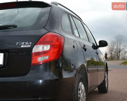 Черный Шкода Фабия, объемом двигателя 1.2 л и пробегом 190 тыс. км за 4700 $, фото 9 на Automoto.ua