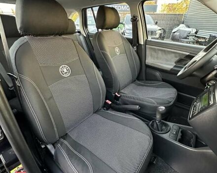 Чорний Шкода Фабія, об'ємом двигуна 1.39 л та пробігом 172 тис. км за 5999 $, фото 19 на Automoto.ua