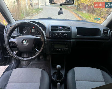 Черный Шкода Фабия, объемом двигателя 1.2 л и пробегом 270 тыс. км за 3850 $, фото 11 на Automoto.ua