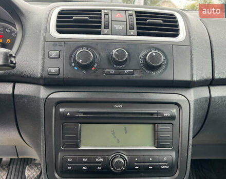 Чорний Шкода Фабія, об'ємом двигуна 1.2 л та пробігом 160 тис. км за 5500 $, фото 12 на Automoto.ua