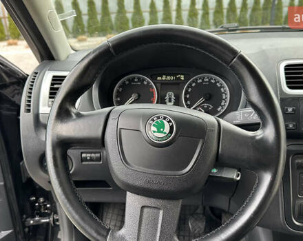 Черный Шкода Фабия, объемом двигателя 1.6 л и пробегом 205 тыс. км за 5800 $, фото 12 на Automoto.ua