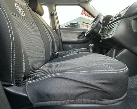 Чорний Шкода Фабія, об'ємом двигуна 1.39 л та пробігом 172 тис. км за 5999 $, фото 20 на Automoto.ua