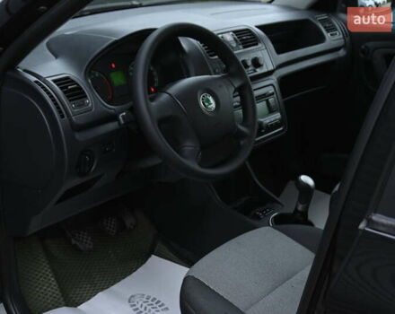 Черный Шкода Фабия, объемом двигателя 1.39 л и пробегом 205 тыс. км за 5499 $, фото 19 на Automoto.ua