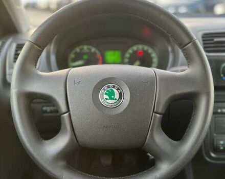 Черный Шкода Фабия, объемом двигателя 1.39 л и пробегом 172 тыс. км за 5999 $, фото 18 на Automoto.ua