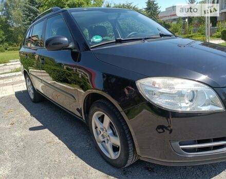 Черный Шкода Фабия, объемом двигателя 1.4 л и пробегом 142 тыс. км за 5450 $, фото 6 на Automoto.ua