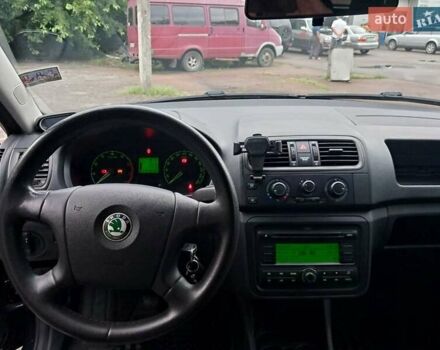 Черный Шкода Фабия, объемом двигателя 1.39 л и пробегом 210 тыс. км за 5300 $, фото 9 на Automoto.ua
