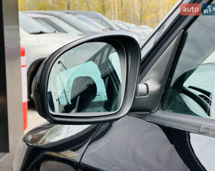 Черный Шкода Фабия, объемом двигателя 1.4 л и пробегом 175 тыс. км за 6300 $, фото 5 на Automoto.ua