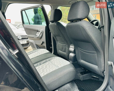 Черный Шкода Фабия, объемом двигателя 1.4 л и пробегом 175 тыс. км за 6300 $, фото 18 на Automoto.ua