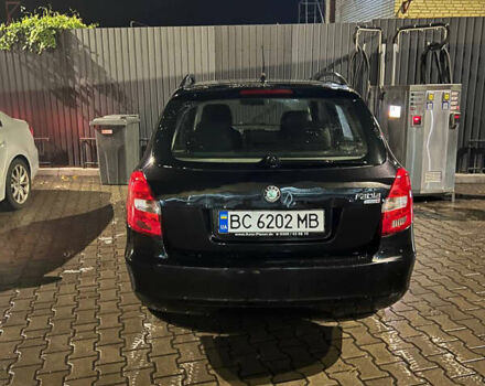 Чорний Шкода Фабія, об'ємом двигуна 1.42 л та пробігом 307 тис. км за 3650 $, фото 1 на Automoto.ua
