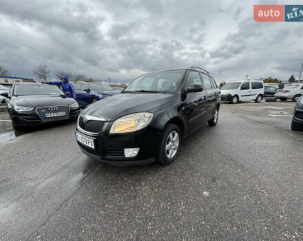 Шкода Фабия 2009 в Белой Церкве на Automoto.ua Черный Шкода Фабия, объемом двигателя 1.42 л и пробегом 210 тыс. км за 5777 $, фото 1 на Automoto.ua