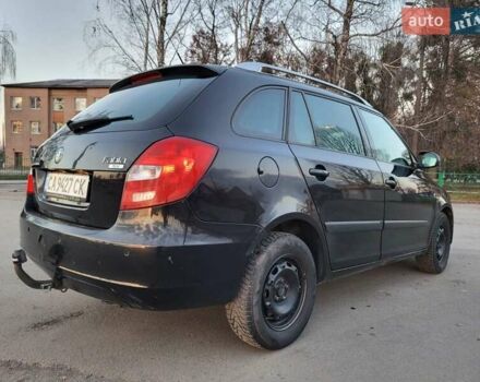 Черный Шкода Фабия, объемом двигателя 1.4 л и пробегом 335 тыс. км за 4200 $, фото 2 на Automoto.ua