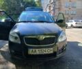 Черный Шкода Фабия, объемом двигателя 1.4 л и пробегом 124 тыс. км за 5650 $, фото 1 на Automoto.ua