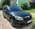Черный Шкода Фабия, объемом двигателя 1.39 л и пробегом 210 тыс. км за 5300 $, фото 2 на Automoto.ua