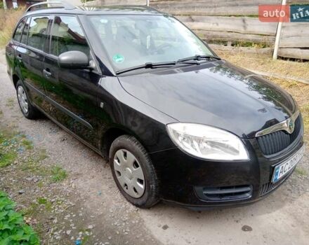Черный Шкода Фабия, объемом двигателя 1.2 л и пробегом 192 тыс. км за 4250 $, фото 6 на Automoto.ua